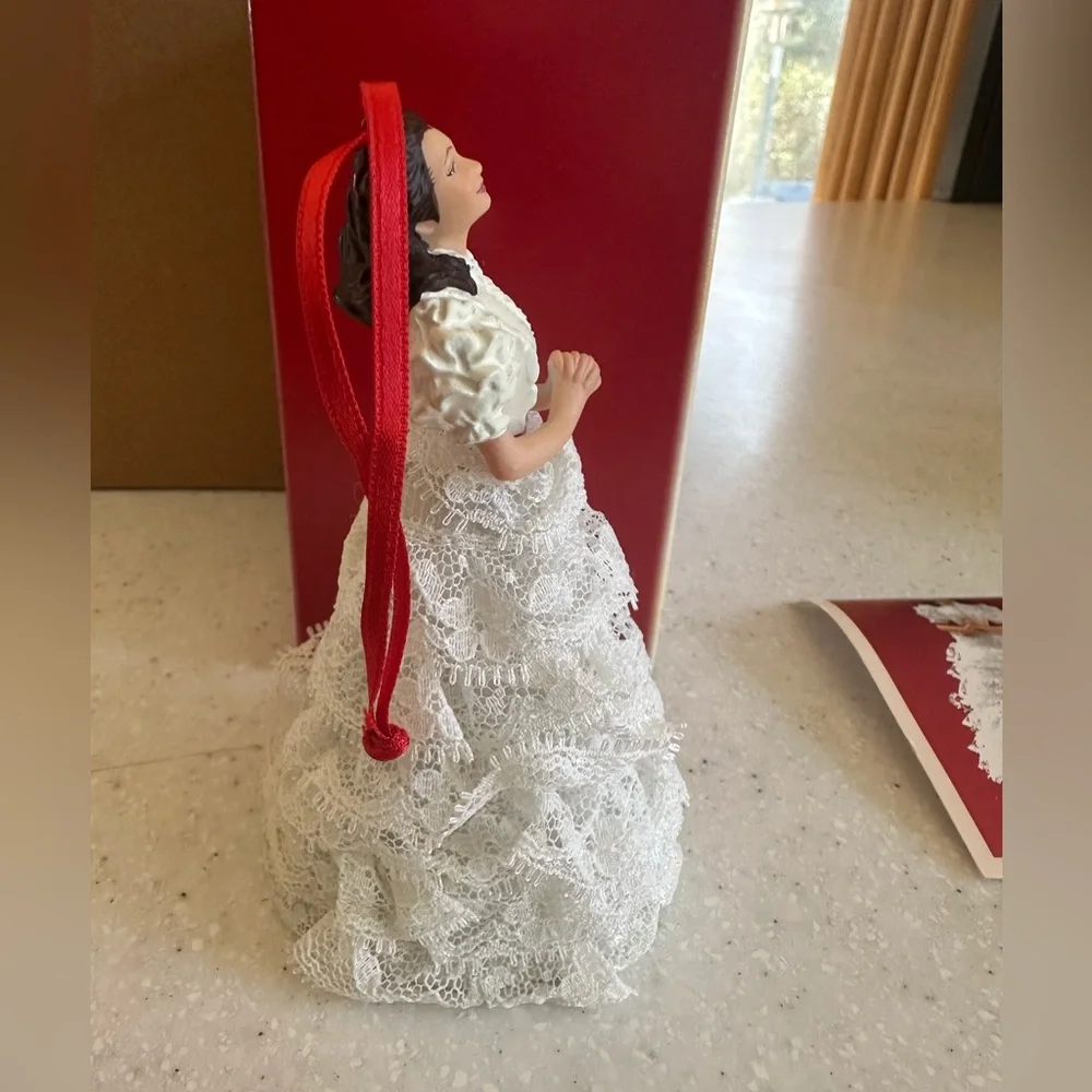 Vintage Hallmark Keepsake Christmas Ornament Gone with the Wind Scarlett O’Hara.